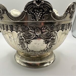 Vintage Silver Plate Scalloped Edge Footed Bowl Monteith Style